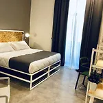 Iron Hotel Ex Residence Moderno Bari Szálloda