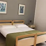 Iron Hotel Ex Residence Moderno Bari Szálloda *